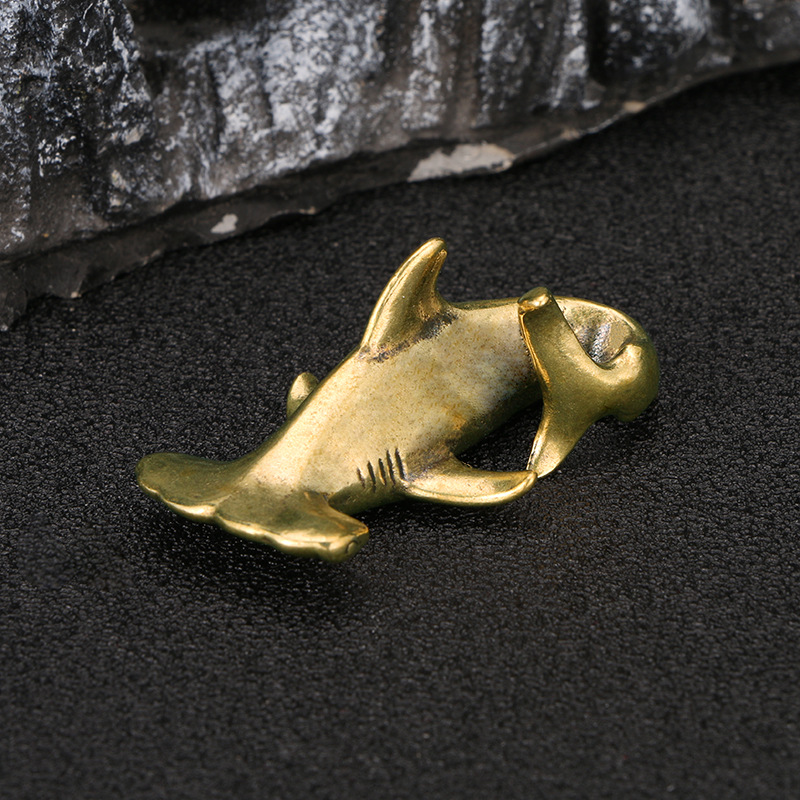 Hammerhead Shark Brass Desk De - Retro Gaming Decor ulasan dan harga